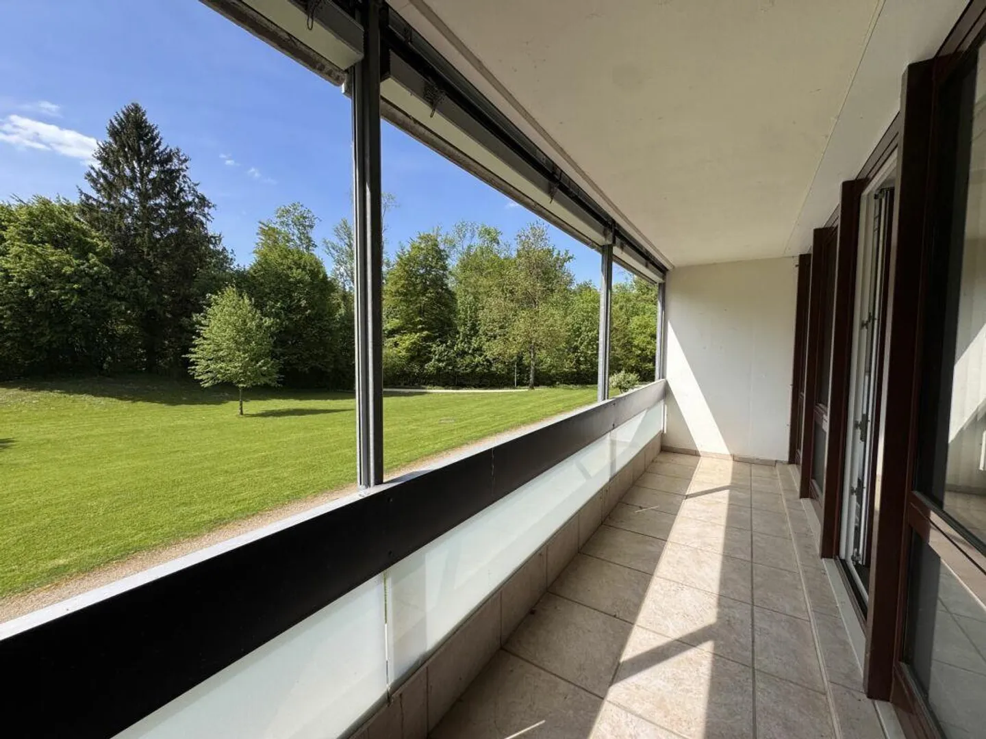 Moderne Wohnung mit Parkblick - Foto 9 von 11