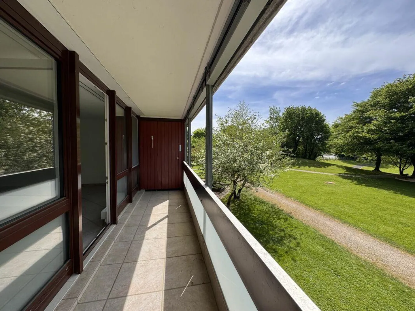 Moderne Wohnung mit Parkblick - Foto 10 von 11