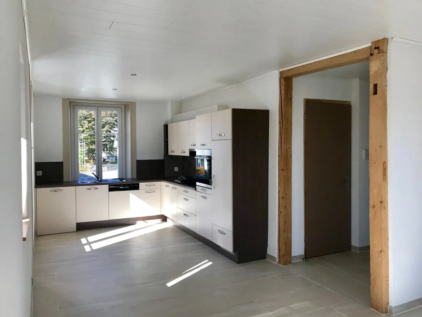 MAGNIFICENT APARTMENT WITH BALCONY - Photo 1 of 9