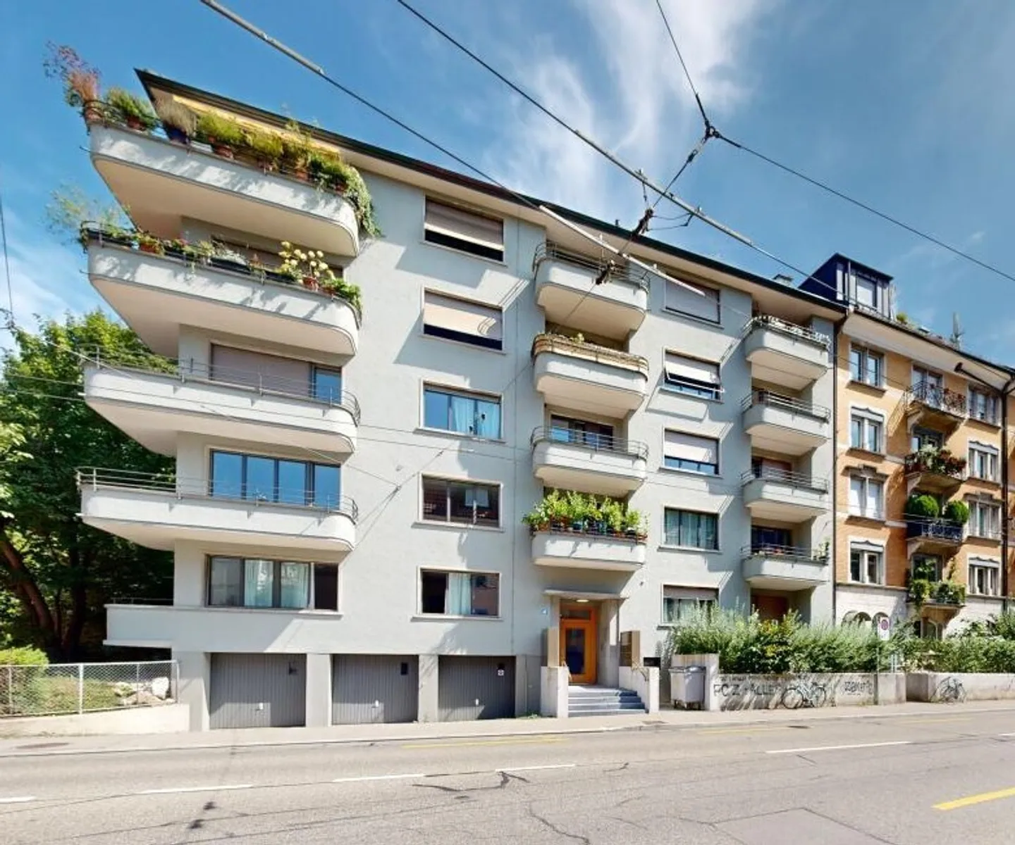Cozy apartment in the center of Zurich-Wollishofen! - Photo 1 of 1