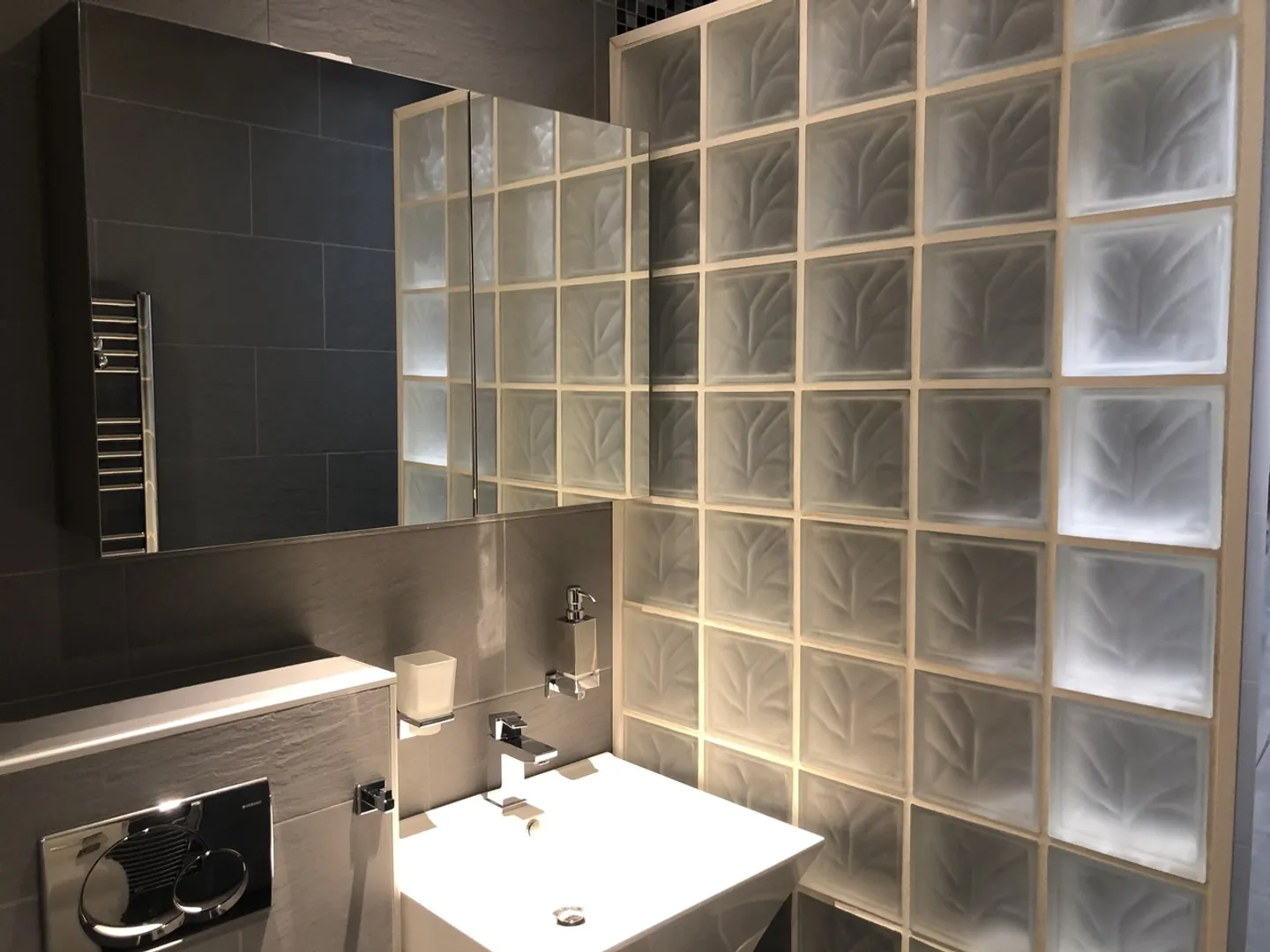 Appartamento arredato 3 locali di 74 m2 - Foto 3 di 5