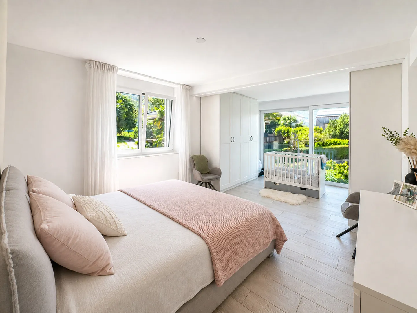 Appartement moderne avec piscine - Photo 3 sur 8