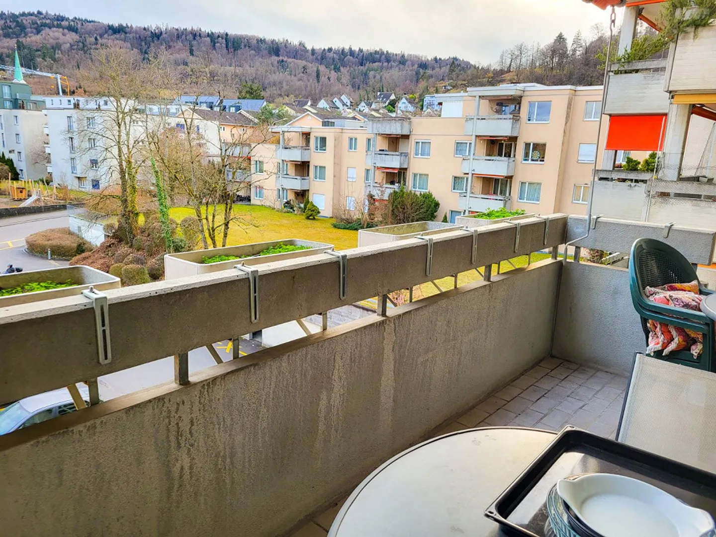 Charmante Wohnung mit Stadtblick - Foto 2 von 8