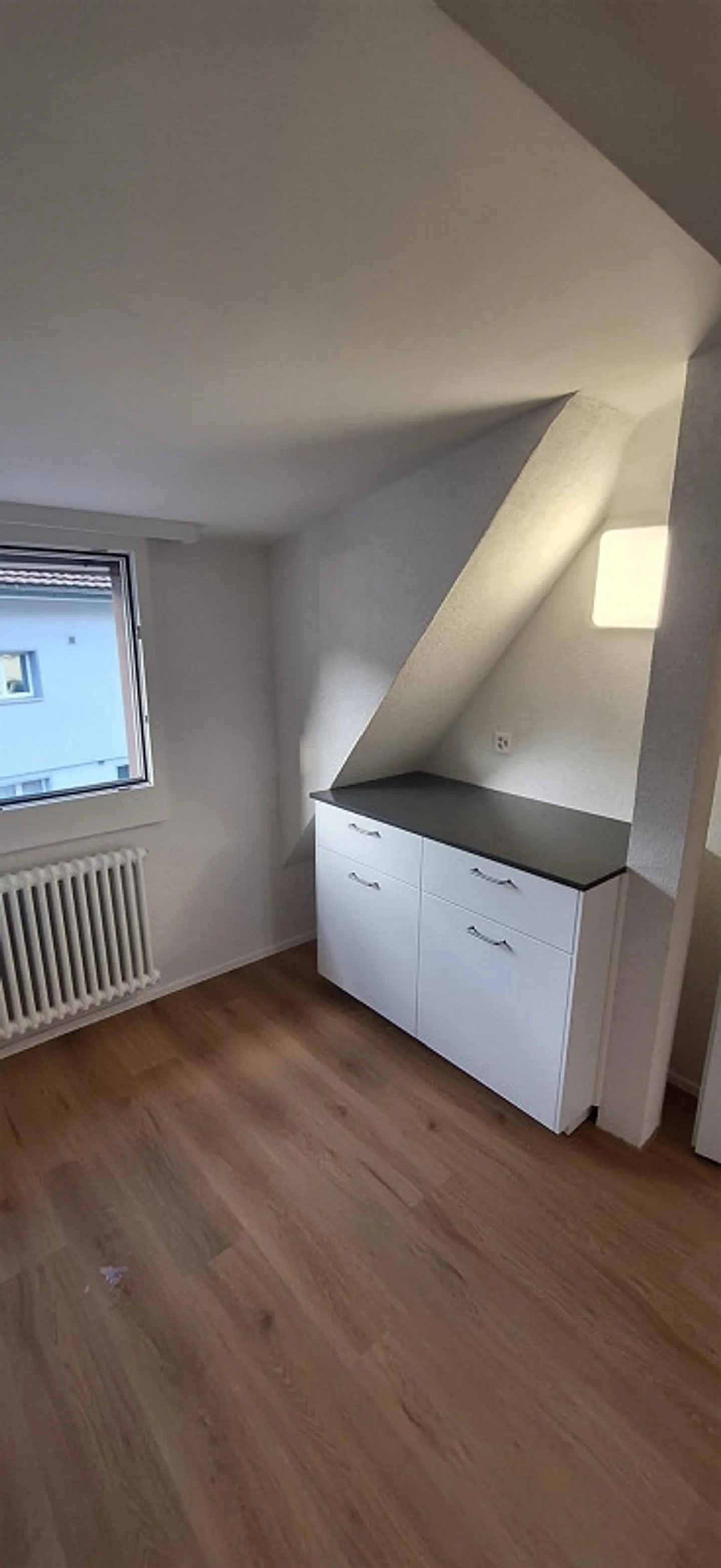 Helle Wohnung mit gutem Verkehrsanschluss - Foto 5 von 14