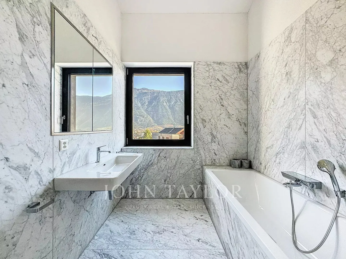 Extraordinary Architect Villa in Fully - Photo 12 of 17