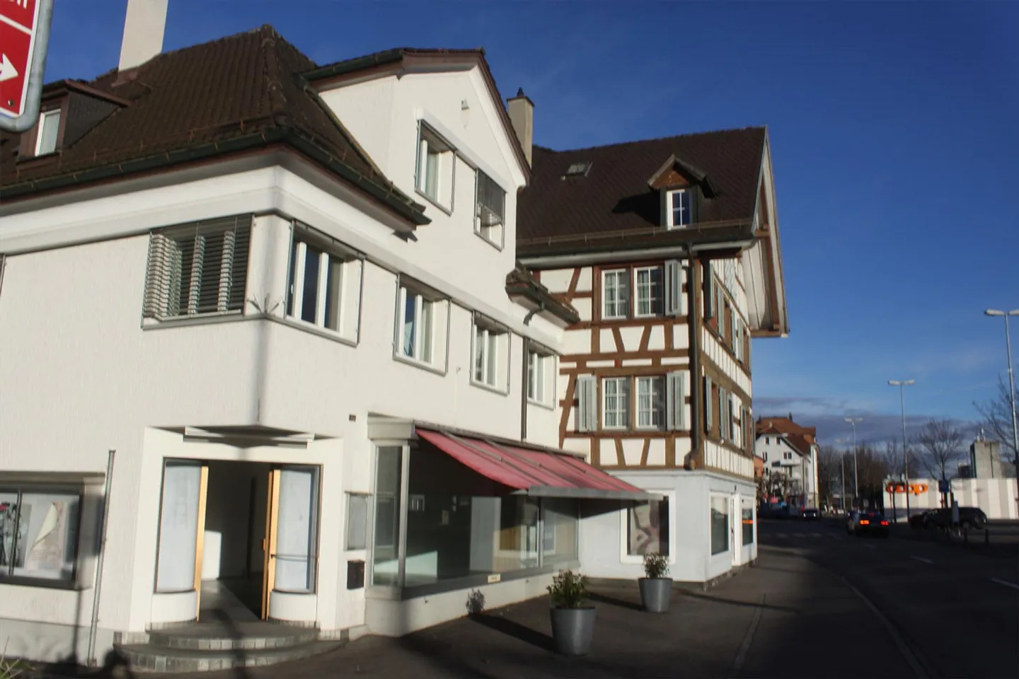 Helle Wohnung mit gutem Verkehrsanschluss - Foto 2 von 14