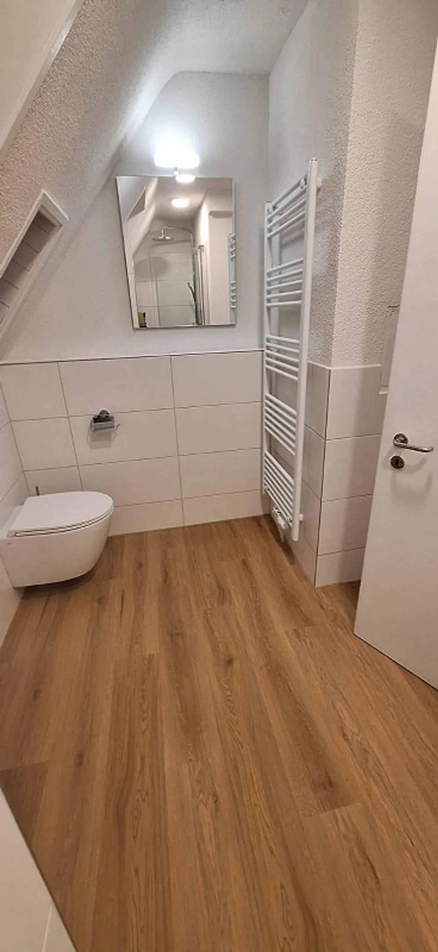 Helle Wohnung mit gutem Verkehrsanschluss - Foto 7 von 14