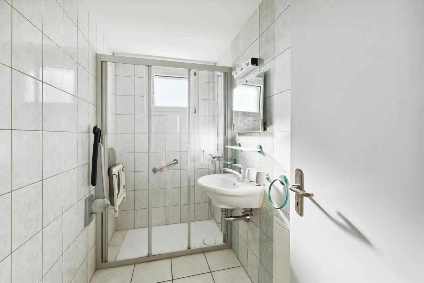 Geräumige Wohnung mit Balkon - Foto 5 von 8