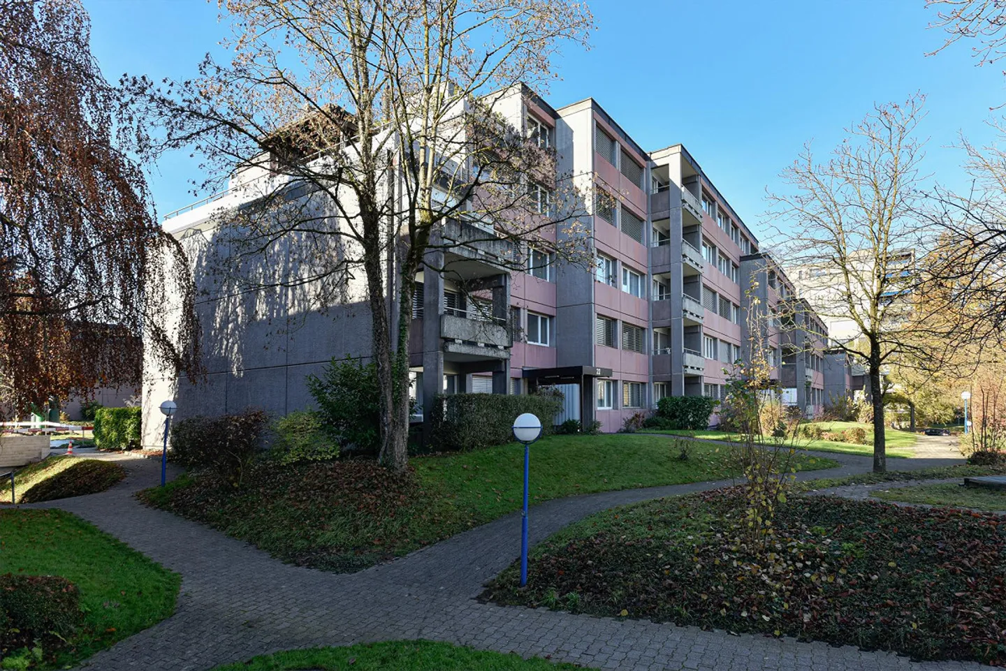 Schöne Aussicht, Cheminée und grosse Terrasse! - Foto 1 von 13