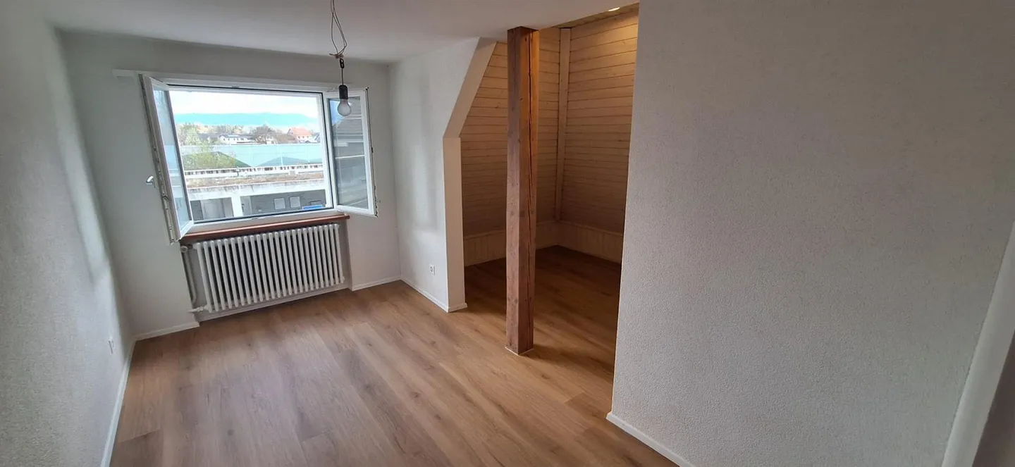 Helle Wohnung mit gutem Verkehrsanschluss - Foto 9 von 14