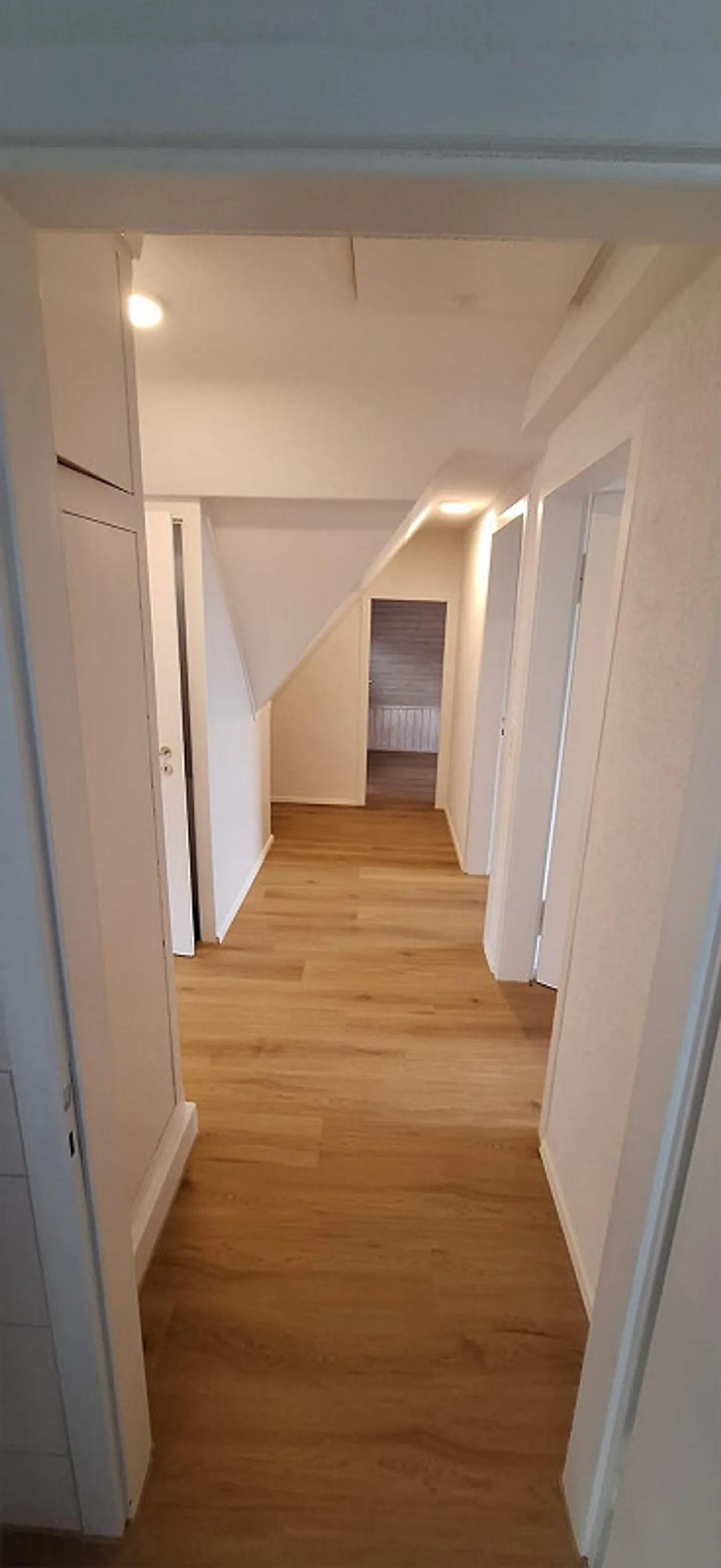 Helle Wohnung mit gutem Verkehrsanschluss - Foto 14 von 14