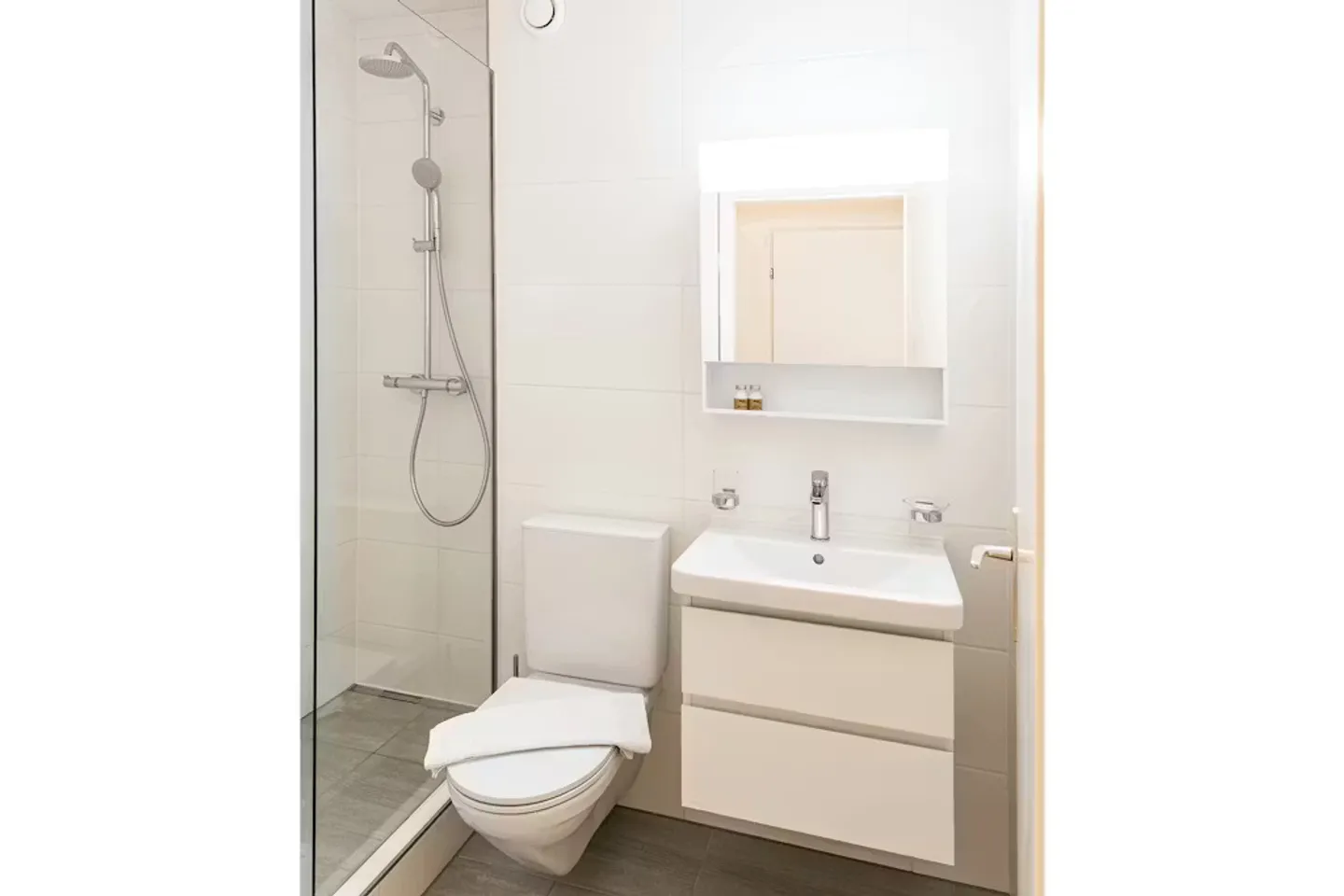 Appartamento in affitto - Foto 7 di 10