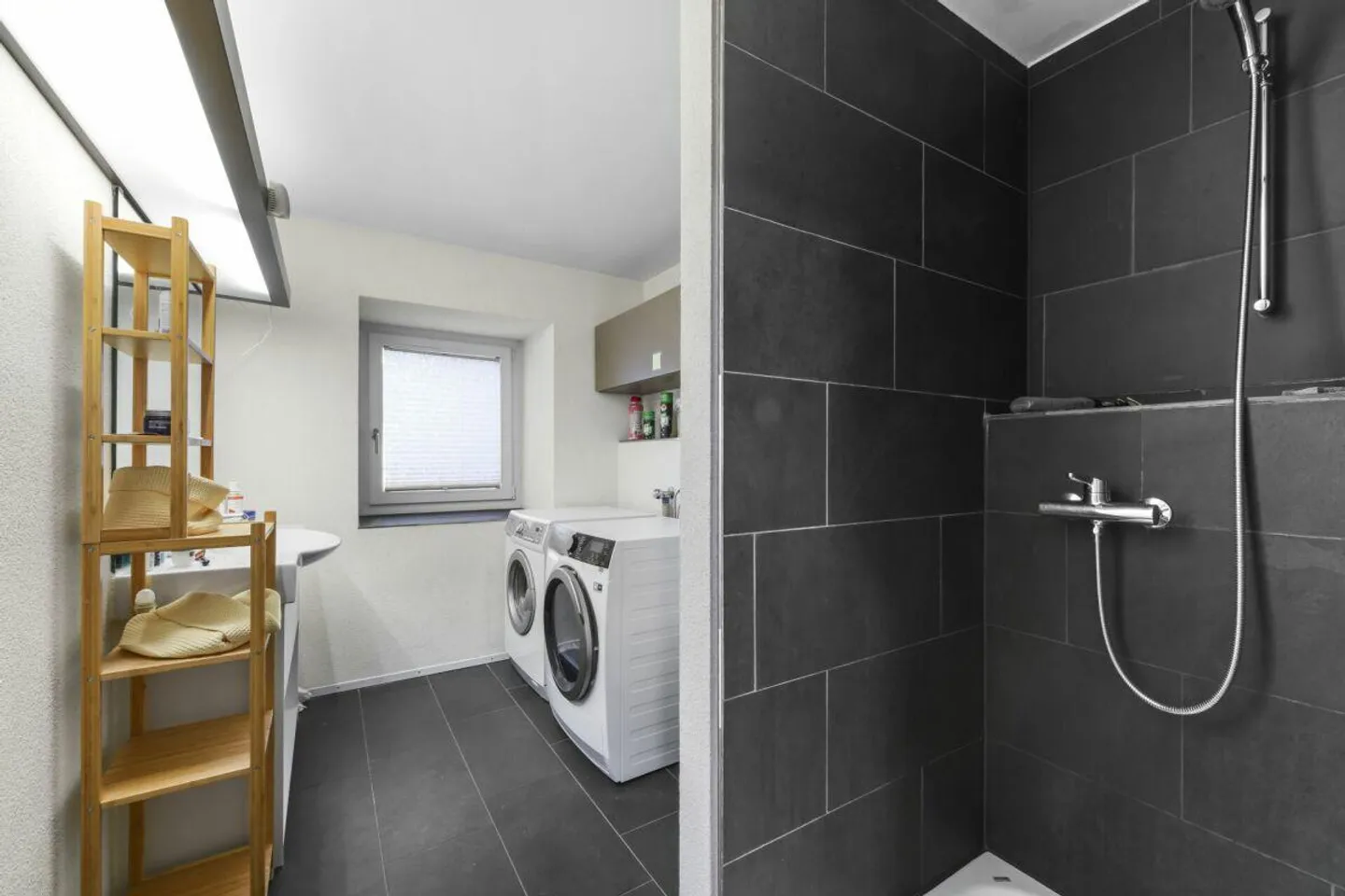 Appartement exclusif de 5,5 pièces au cœur de Chur - Photo 12 sur 17