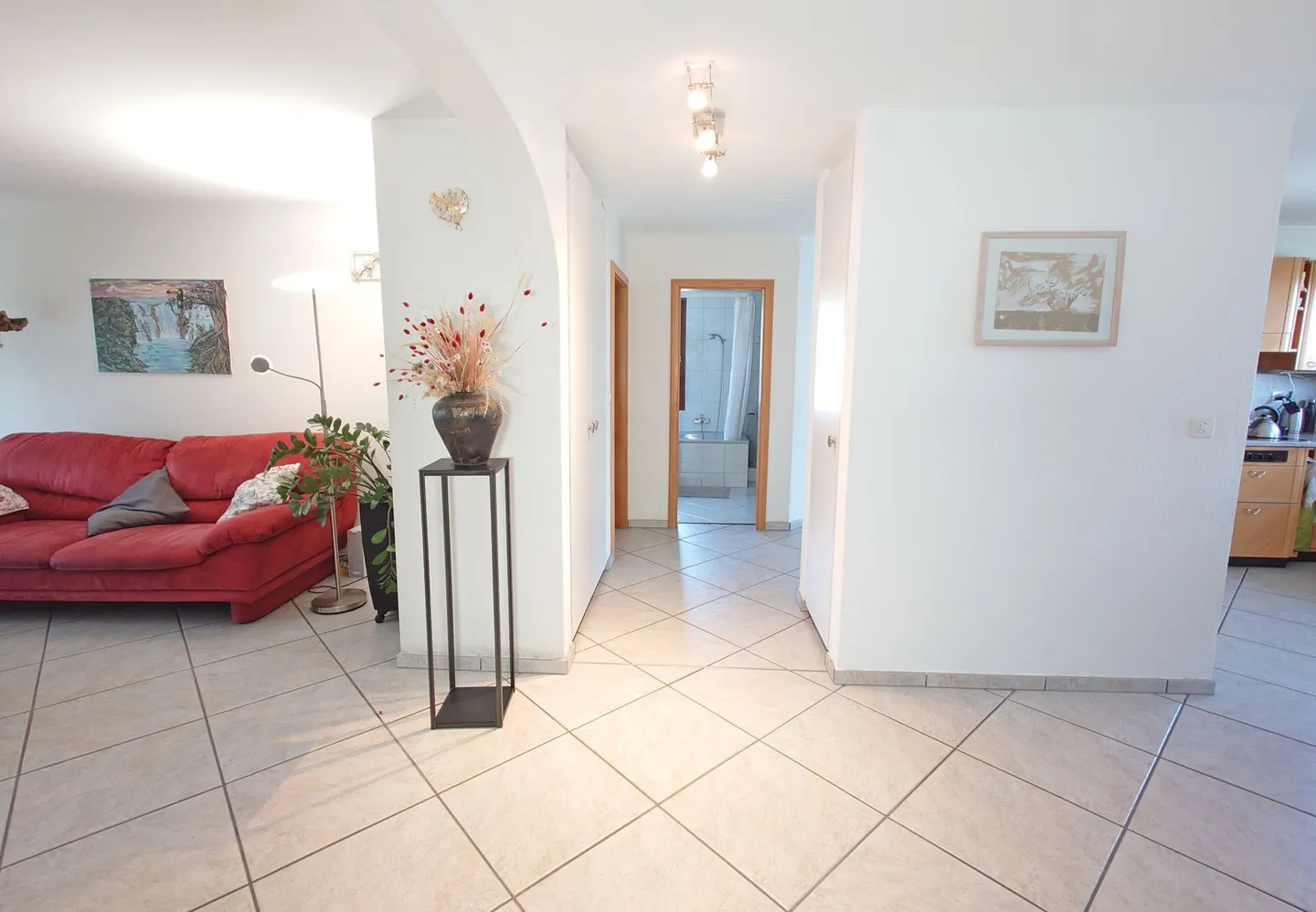 Appartamento duplex luminoso con vista a pochi minuti dal centro di Aarau - Foto 1 di 15