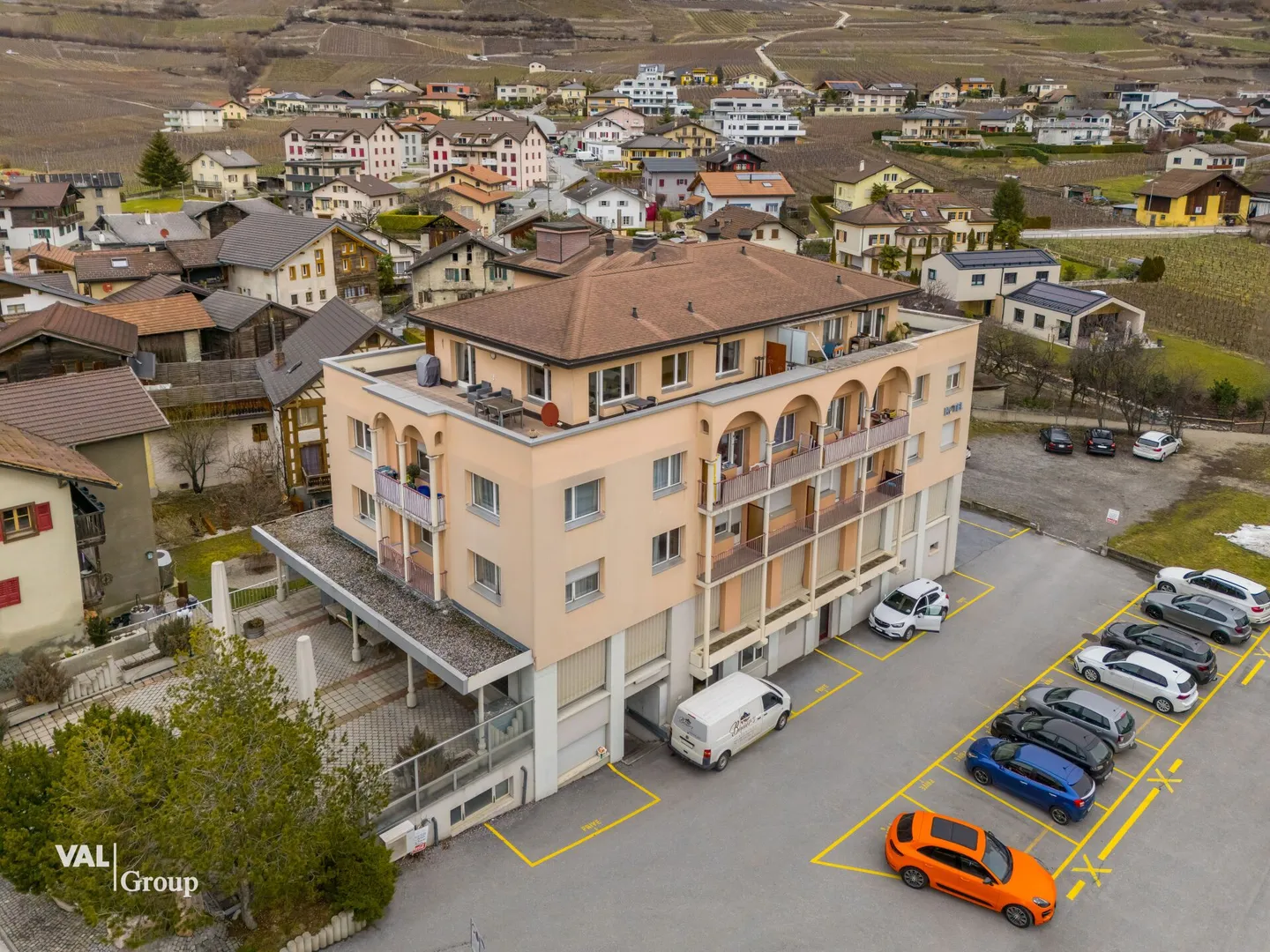 Charmante Attikawohnung im Herzen des Dorfes (inkl. Mobiliar) - Foto 14 von 15