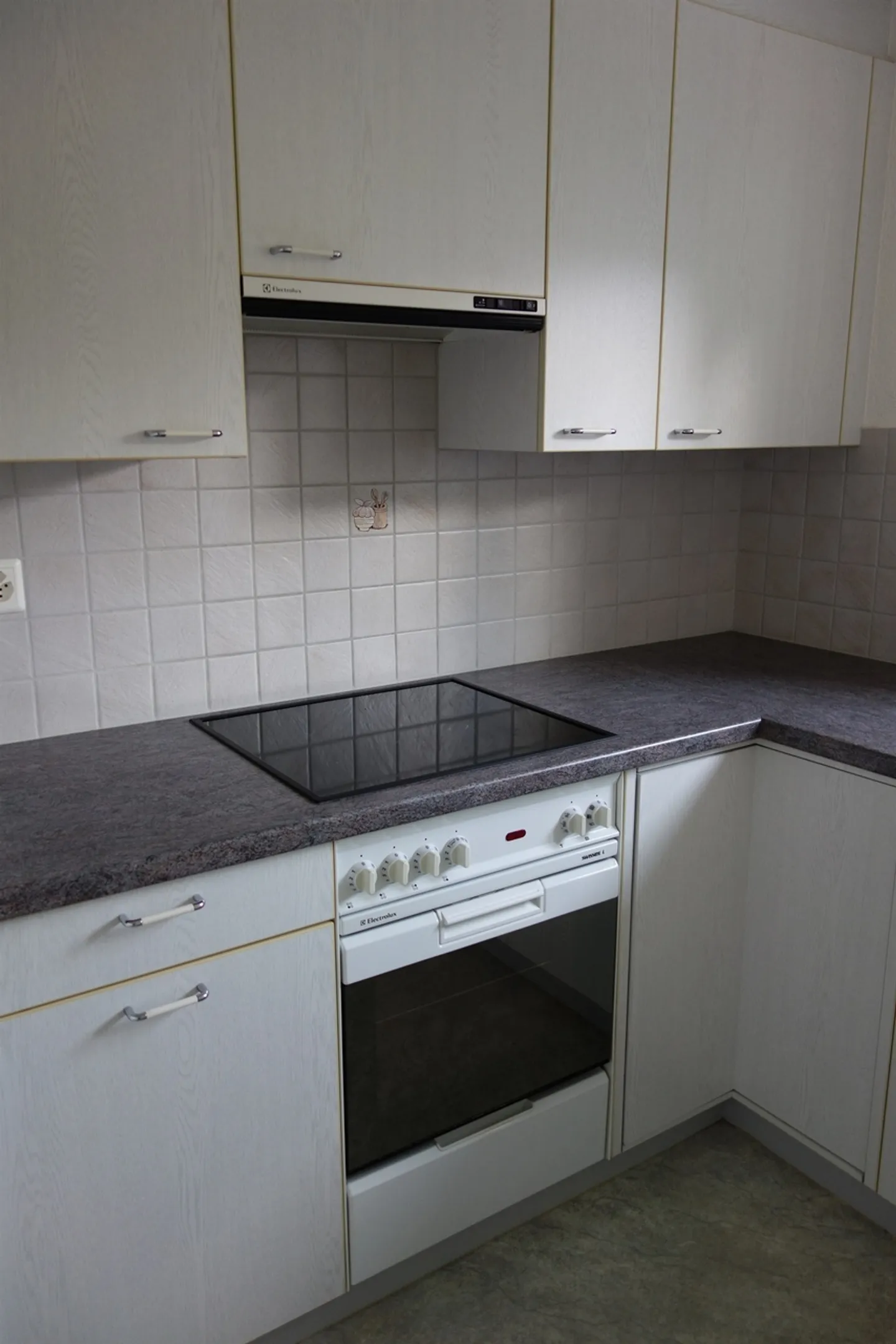 Charming 2-Room Apartment - Photo 3 of 4