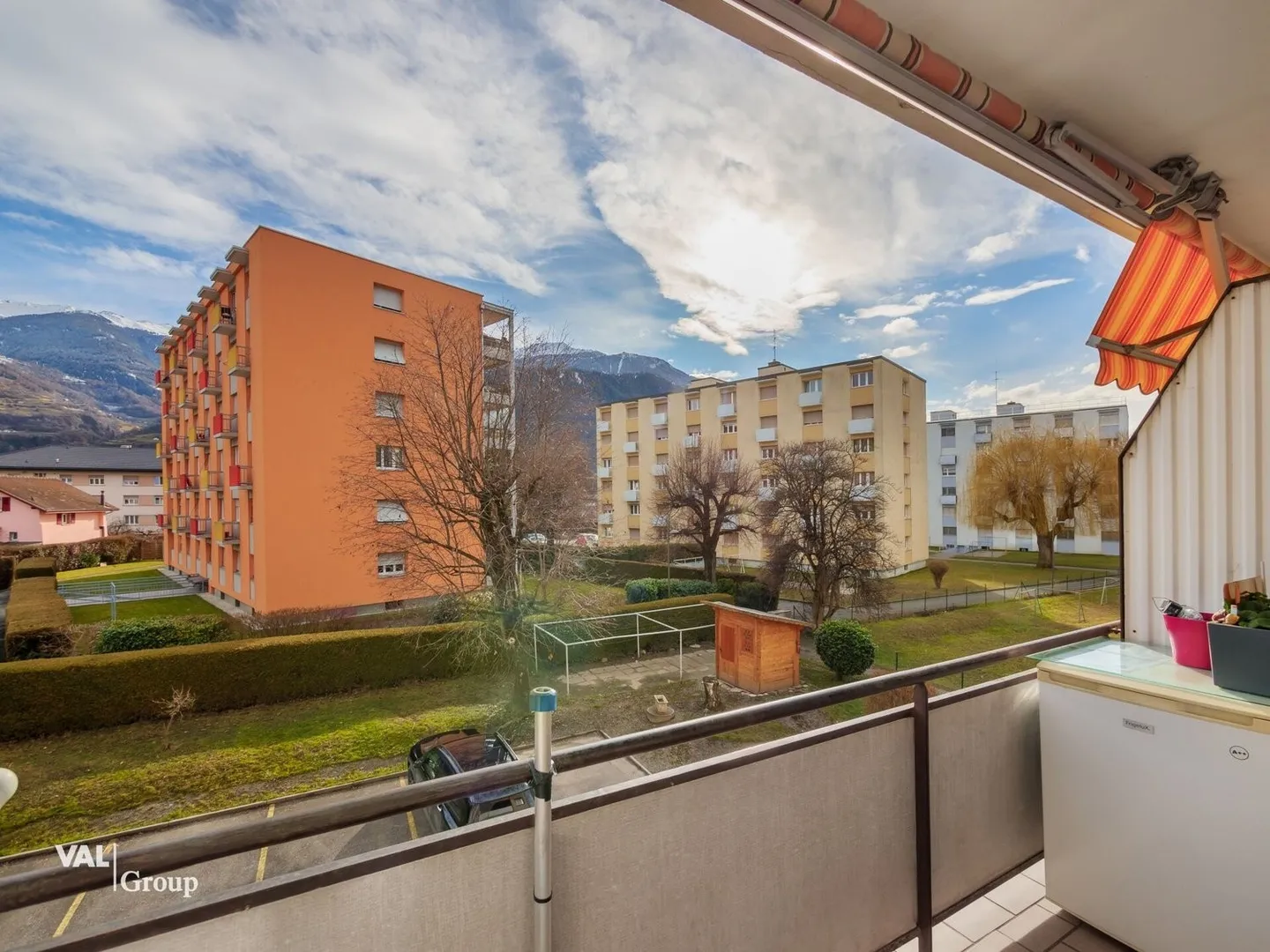 Charming 3.5 Room Apartment in Conthey - Ideal Setting and Guaranteed Comfort! - Photo 7 of 9