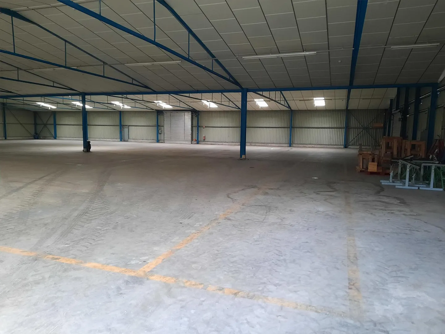 Geräumige Lagerfläche - Foto 4 von 4