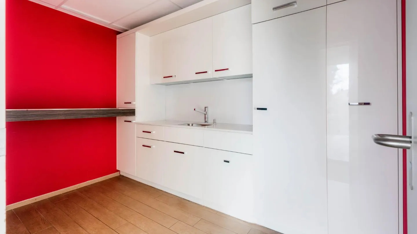 Espace de Bureau Contemporain à Versoix - Photo 12 sur 13