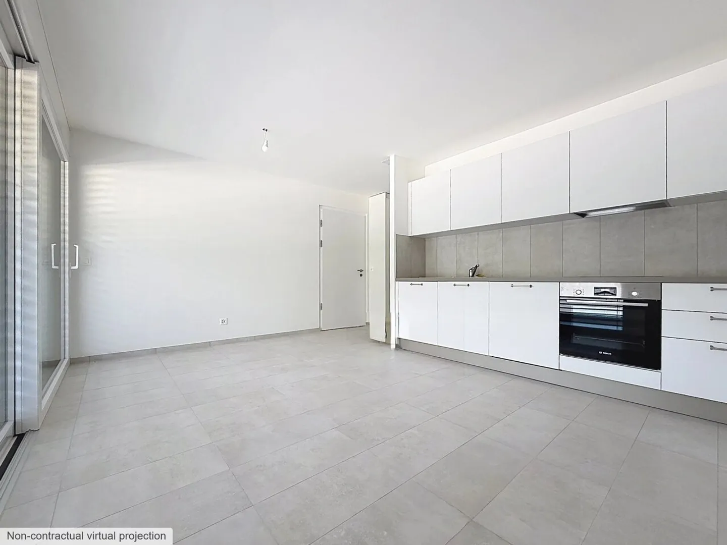 Charming Studio with Balcony - Photo 2 of 10