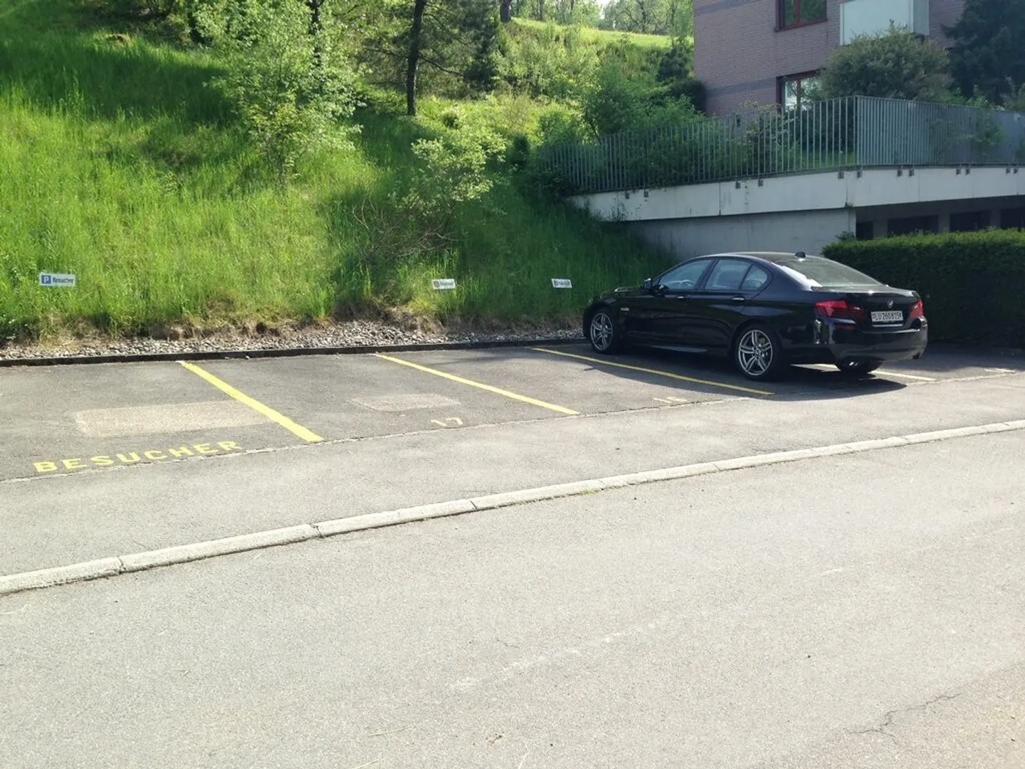 Outdoor parking space for rent - Photo 1 of 1