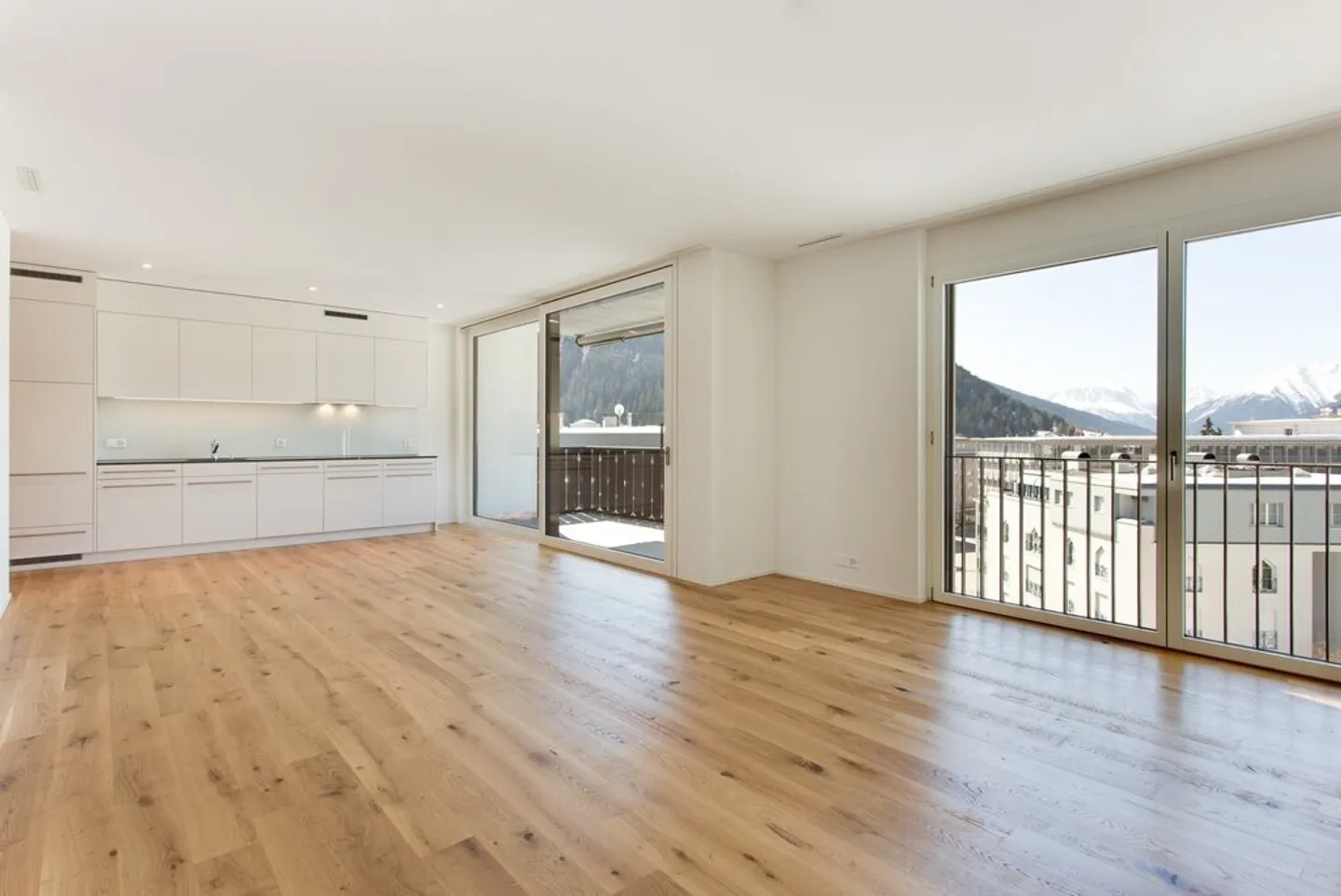 Moderne 3.5 Zimmer-Wohnung in Davos - Foto 1 von 8