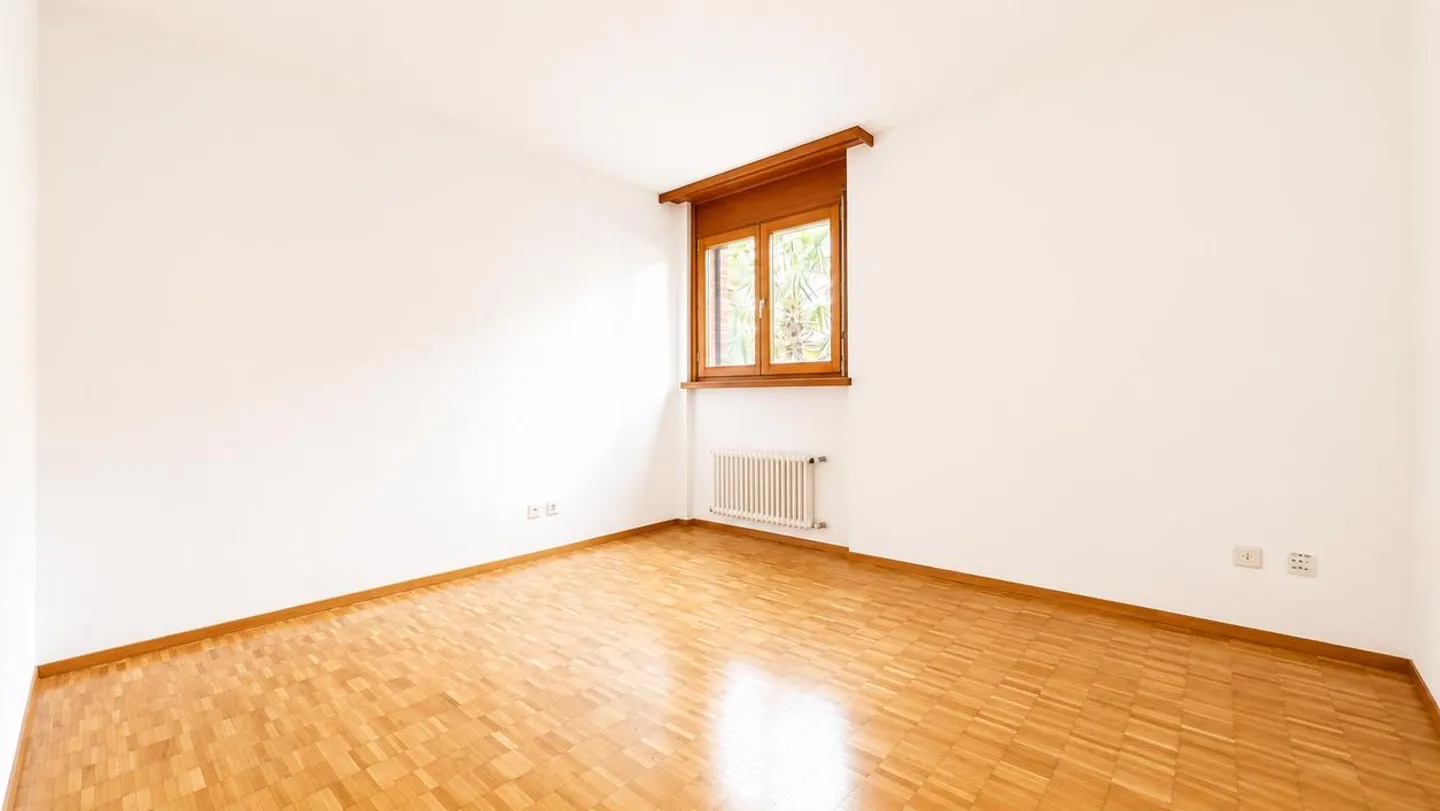 SEMENTINA - FOR SALE SPACIOUS 4.5 ROOMS IN A PRIVILEGED POSITION - Photo 8 of 13