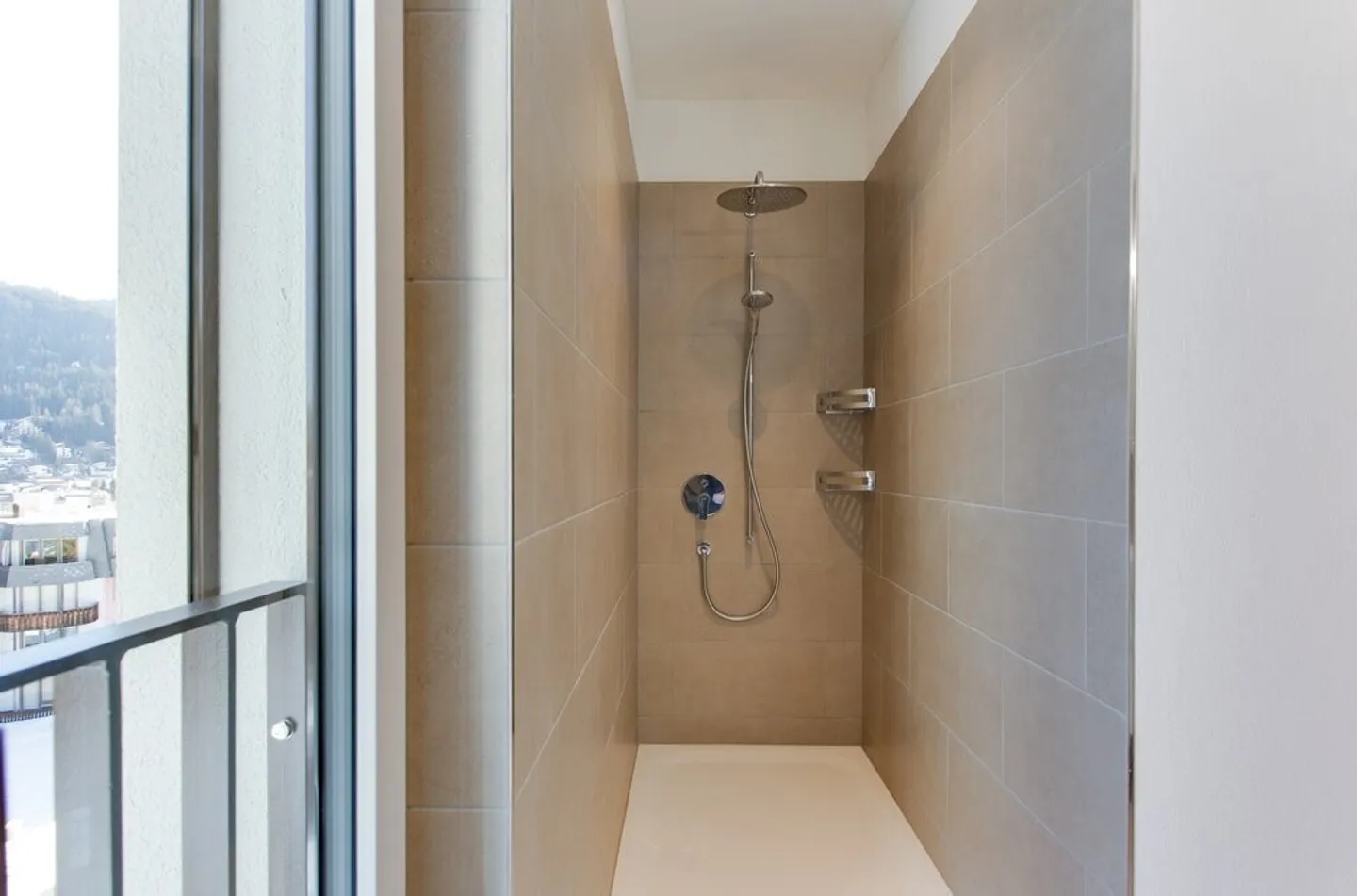 Moderne 3.5 Zimmer-Wohnung in Davos - Foto 5 von 8