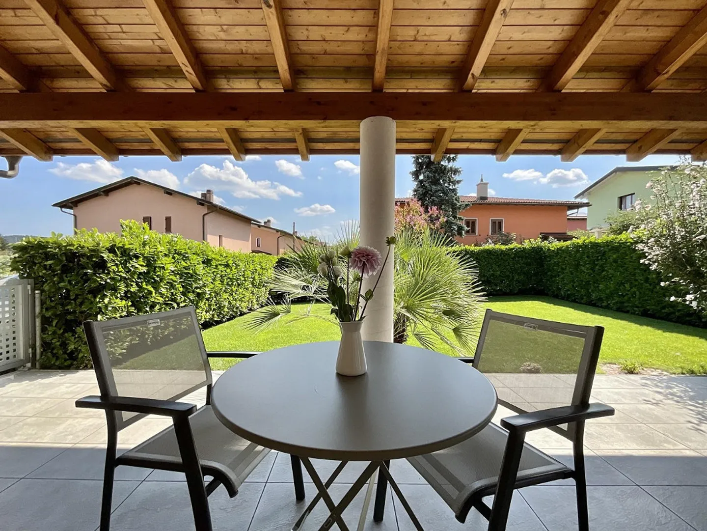 SAN PIETRO DI STABIO - WONDERFUL SINGLE-FAMILY HOUSE - Photo 8 of 13
