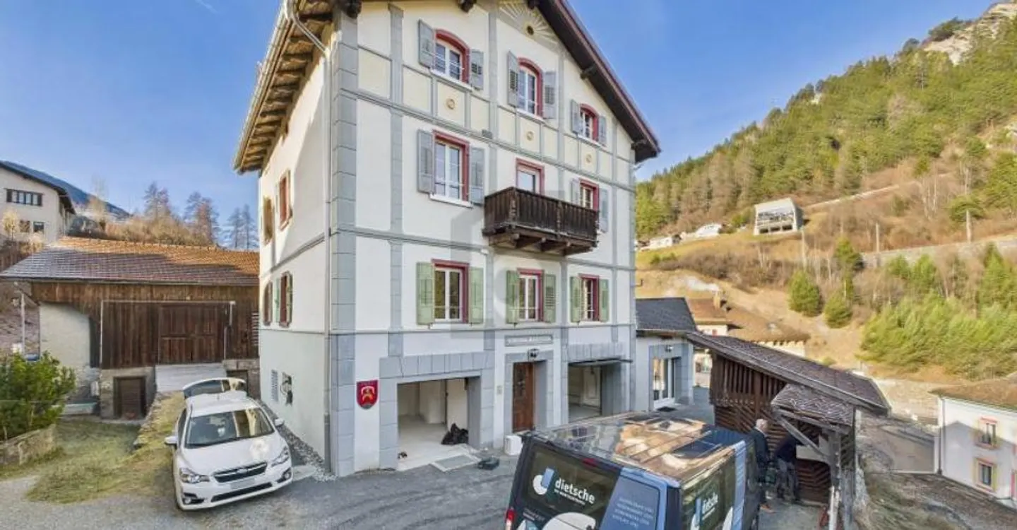Charming Apartment in Tiefencastel - Photo 4 of 5