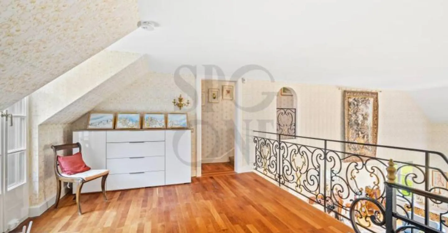 Außergewöhnliches Meisterhaus, in unmittelbarer Nähe zum See - Foto 6 von 8