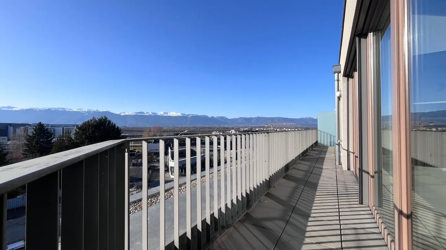 Neu: Penthouse mit 4 Zimmern, Balkon, Terrasse und Blick auf den Jura - Foto 8 von 8