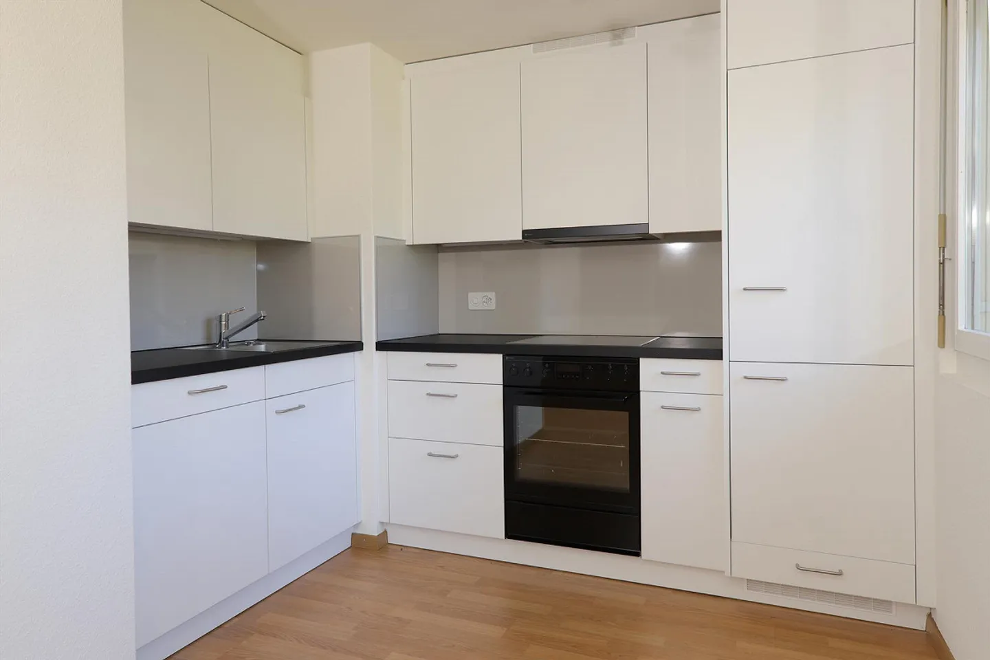 Appartement 2.5 pièces cosy - Photo 2 sur 7