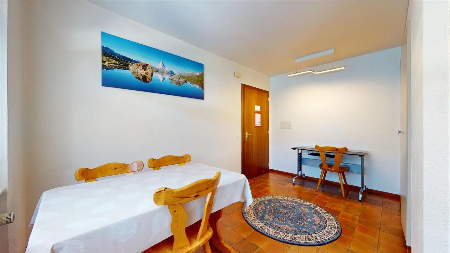One Bedroom Apartment in a Quiet Neighborhood - Photo 9 of 19
