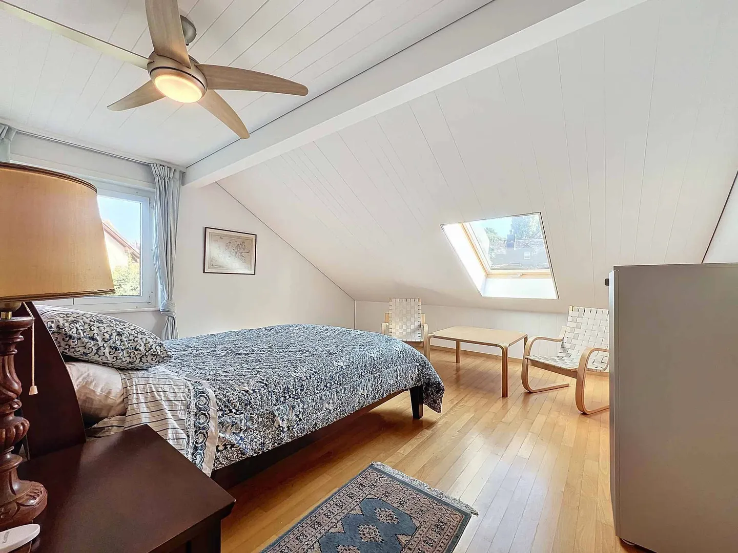 Spacious Detached Villa on the Outskirts of Lausanne on 2,300 m² of Land - Photo 9 of 13