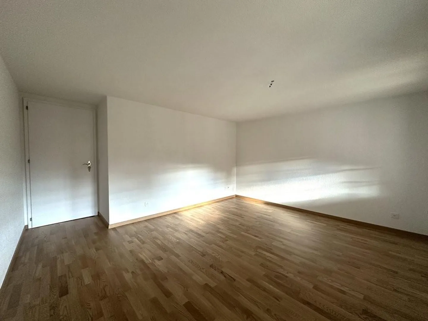 Sanierte 2-Zimmerwohnung in Signau - Foto 7 di 7