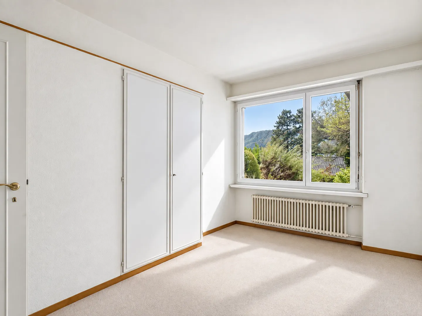 Charming Townhouse with Garden - Photo 11 of 13