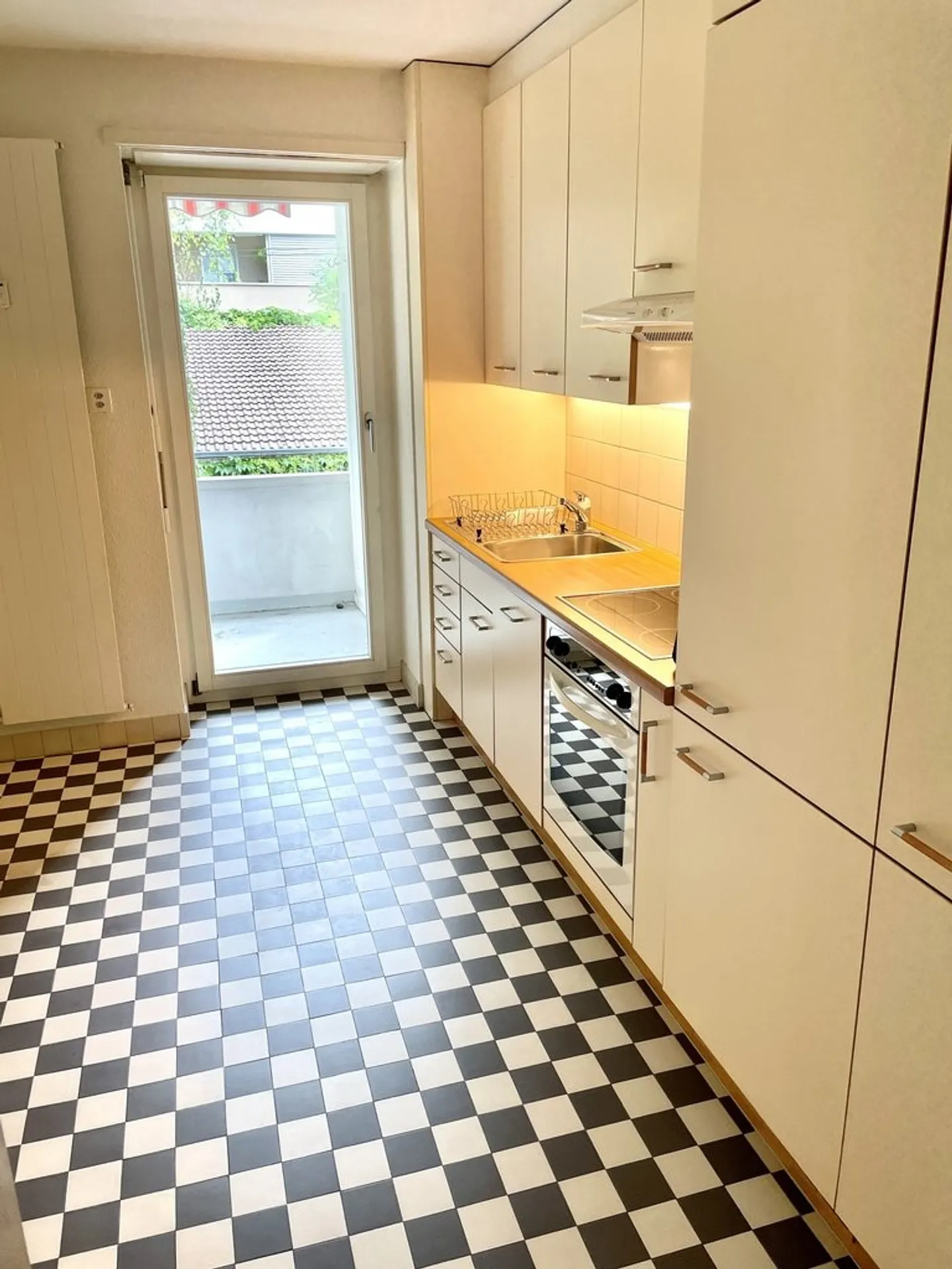 Appartement 2 pièces au rez-de-chaussée près du Rhin - Photo 2 sur 7