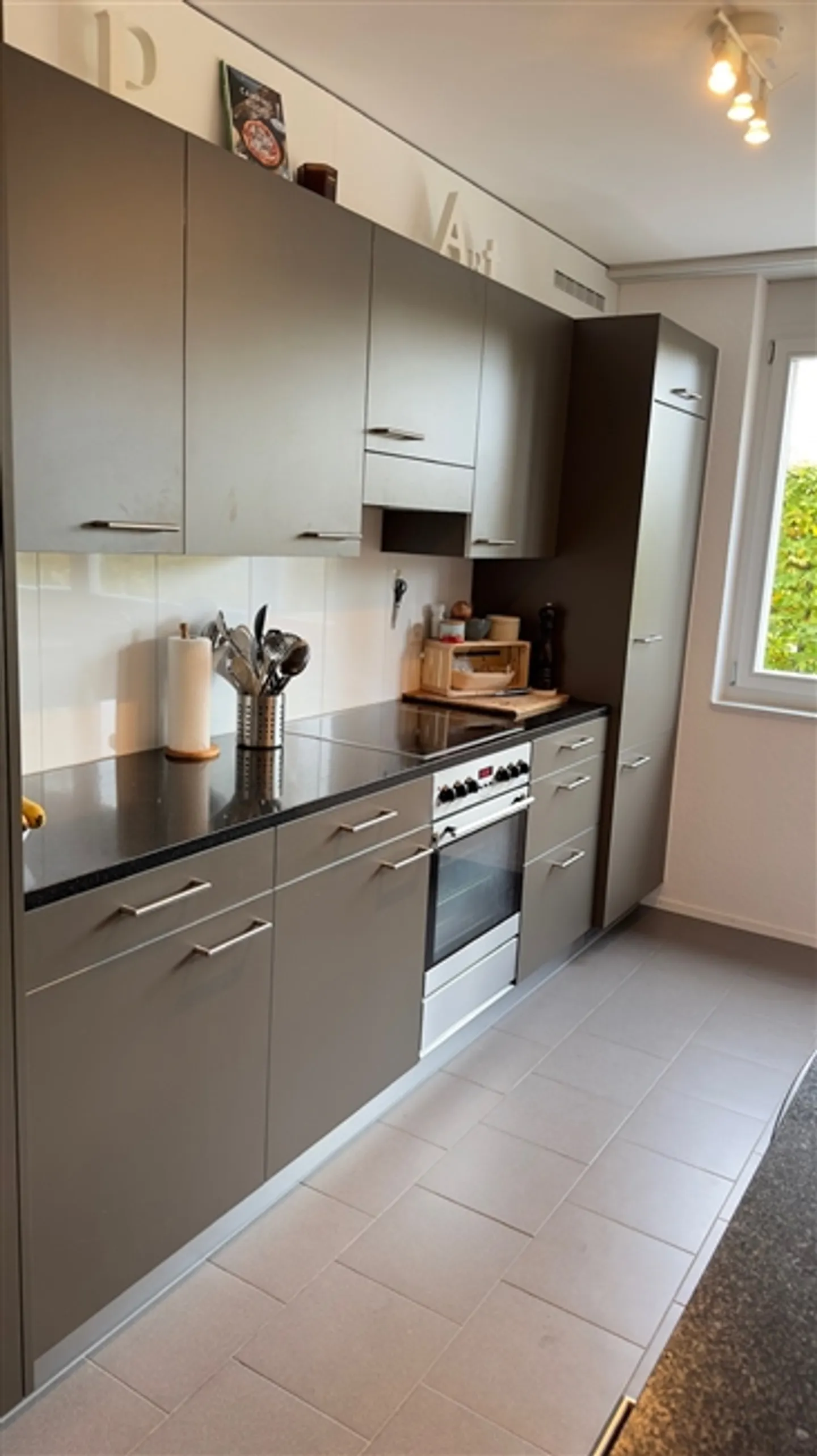 APPARTEMENT 3½ PIÈCES À LIEBEFELD (BE), MEUBLÉ, TEMPORAIRE - Photo 4 sur 7