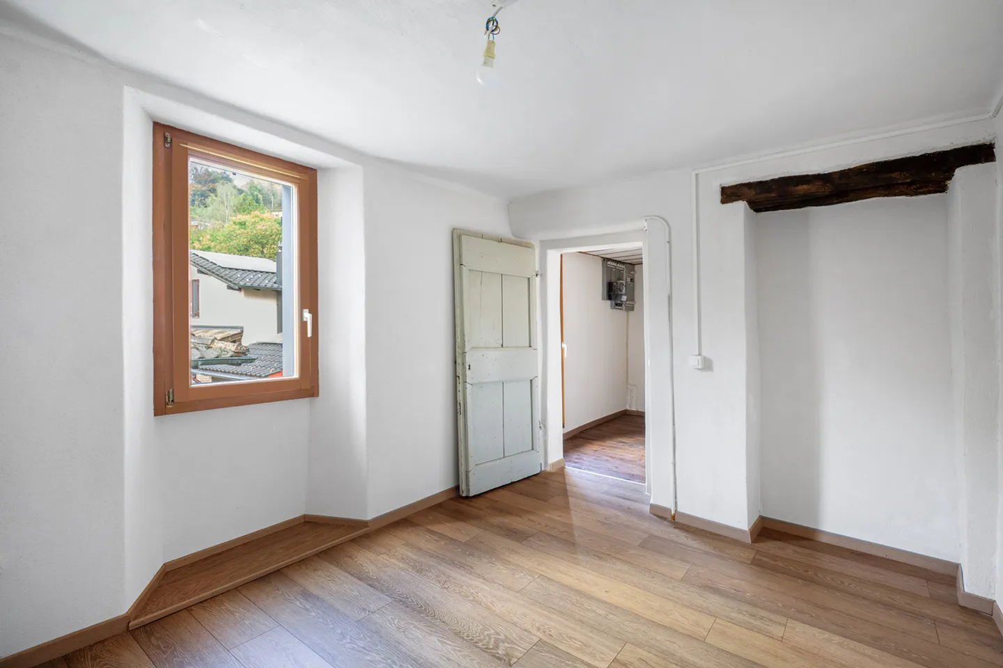 Maison de noyau dans un emplacement calme et ensoleillé - Photo 5 sur 7