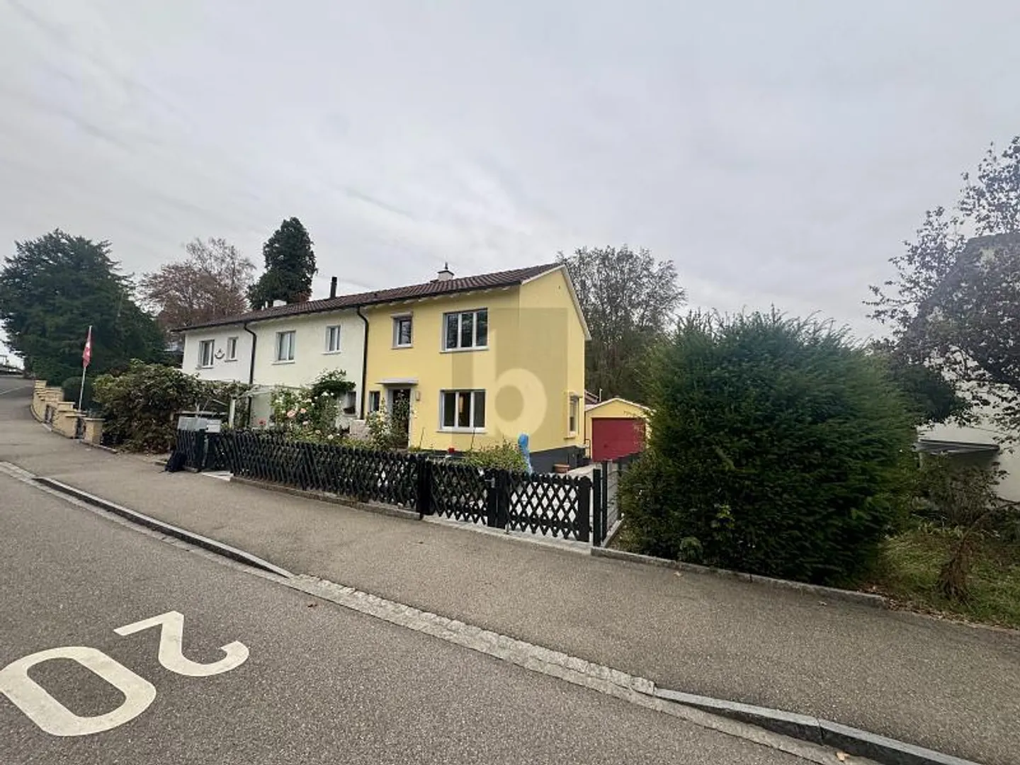 AVEC JARDIN D'HIVER, GARAGE ET JARDIN ! - Photo 1 sur 6