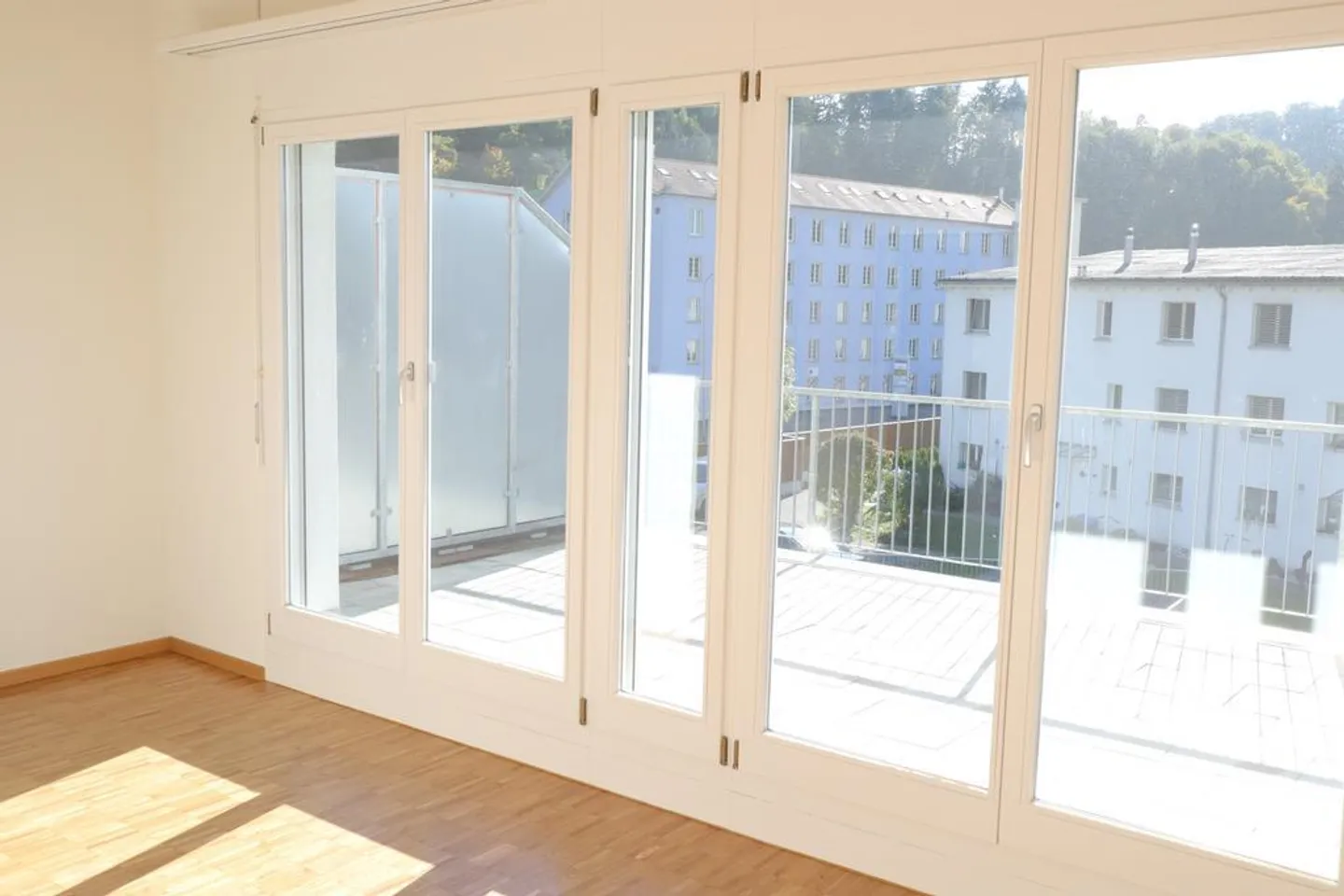 Accogliente casa a schiera d'angolo con giardino - Foto 7 di 12