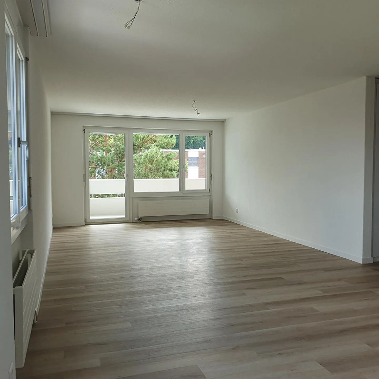 Neu renovierte 4,5-Zimmerwohnungen per 1.10.26 + 1.4.27 zu vermieten - Foto 2 di 7