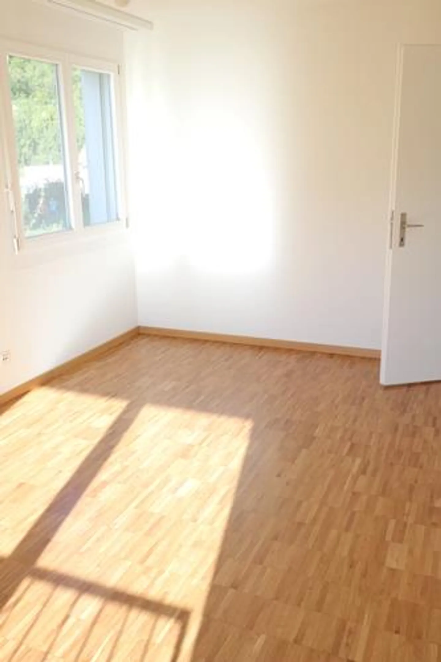 Accogliente casa a schiera d'angolo con giardino - Foto 5 di 12