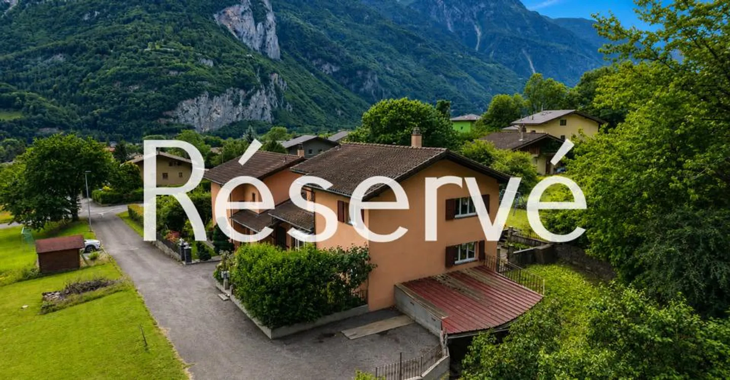 Ruhig, funktional und ohne direkte Nachbarn: wunderschöne Villa zu entdecken! - Foto 1 von 12