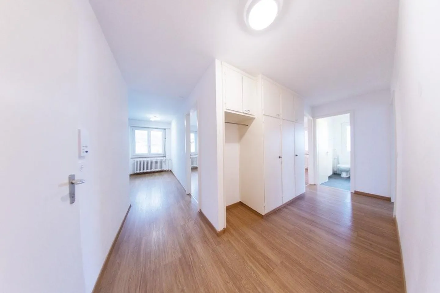 Appartamento luminoso e spazioso di 4,5 stanze - Foto 2 di 10