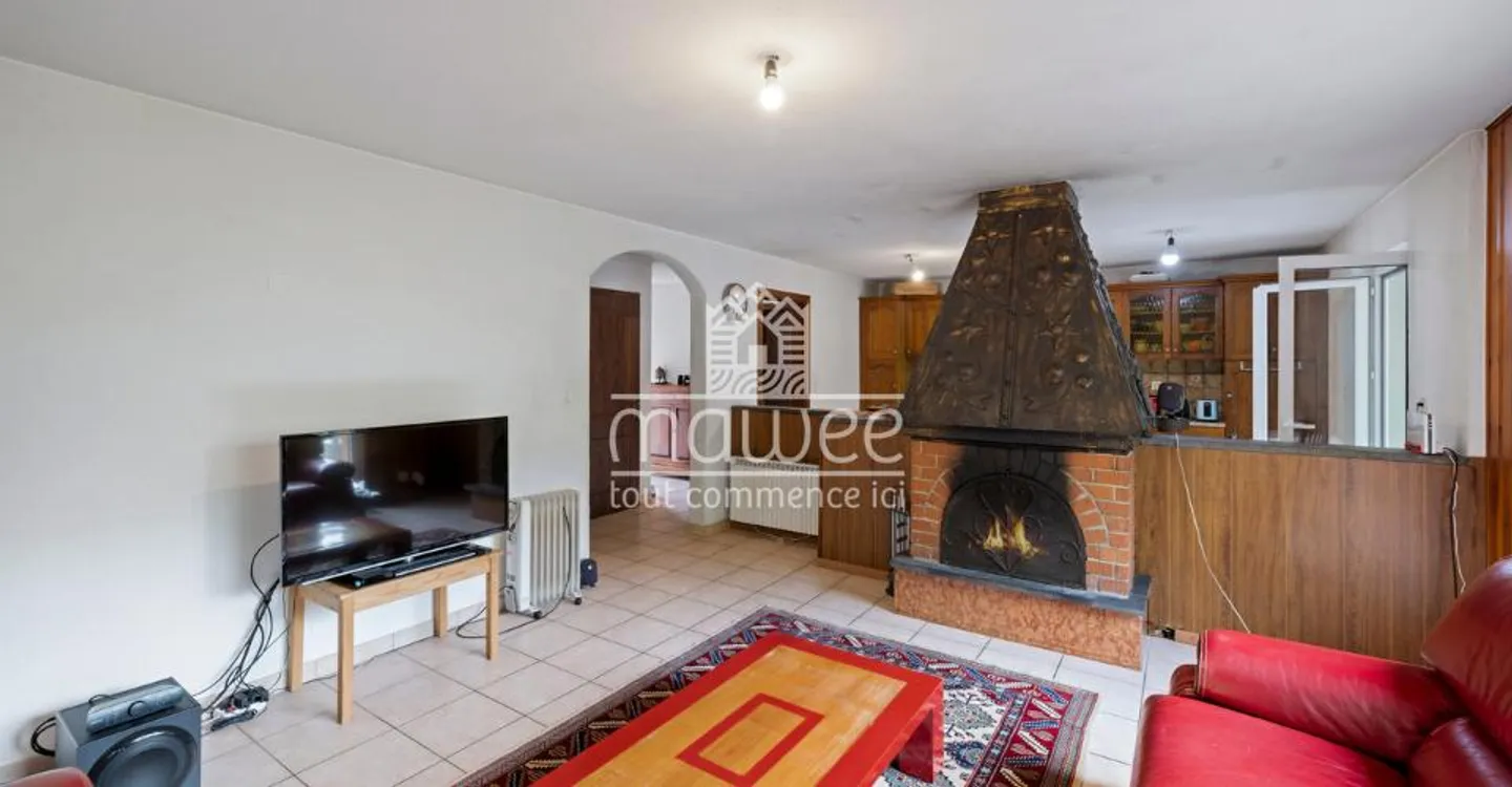 Ruhig, funktional und ohne direkte Nachbarn: wunderschöne Villa zu entdecken! - Foto 6 von 12