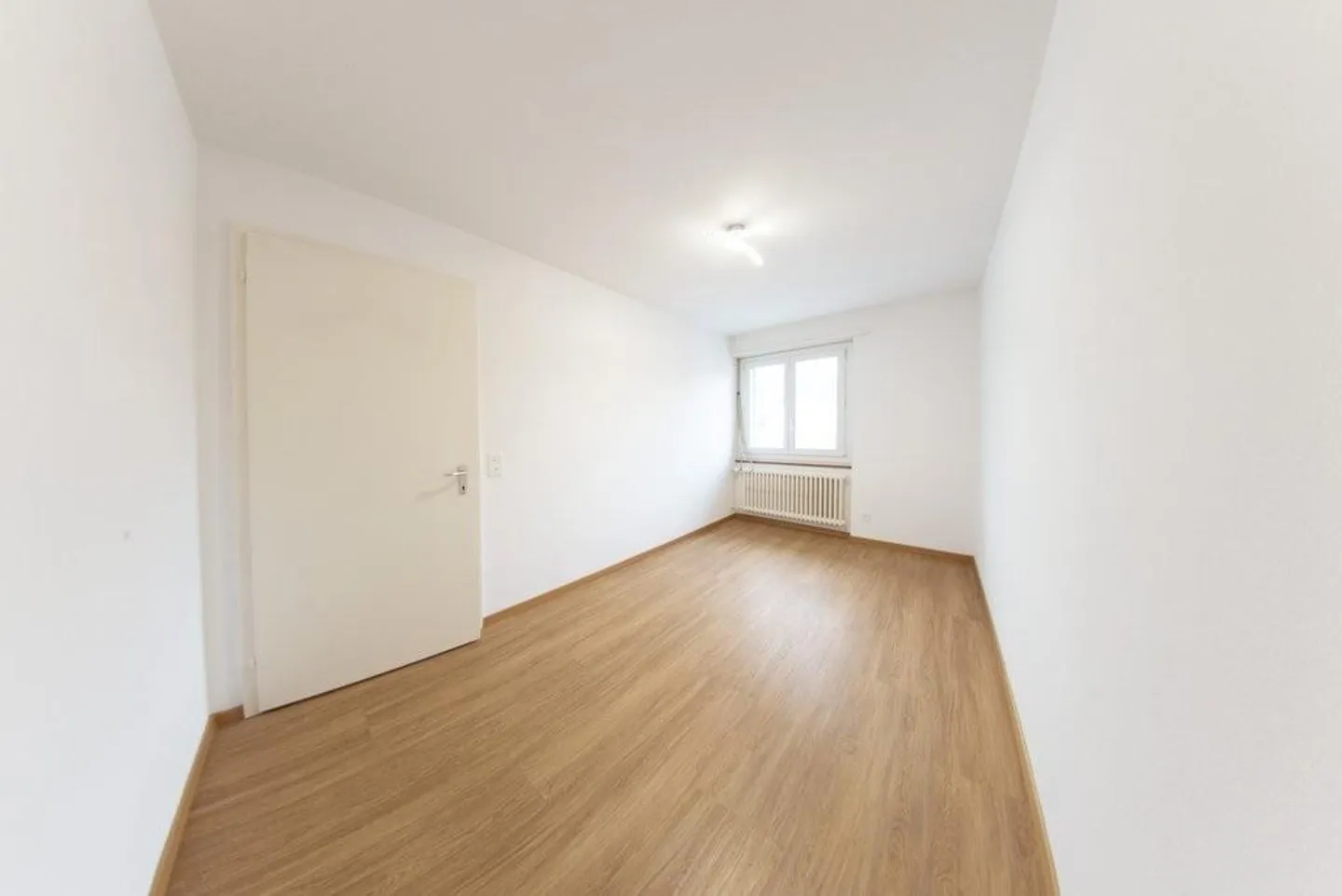 Appartamento luminoso e spazioso di 4,5 stanze - Foto 8 di 10