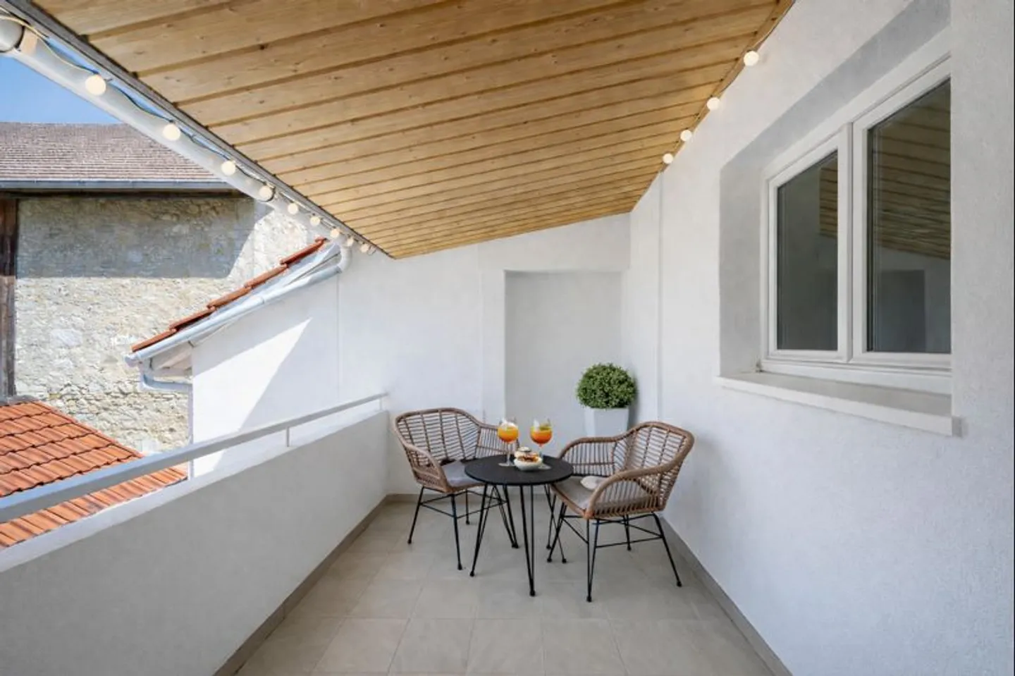 Luxurious Village House in Môtiers – Rare Offer - Photo 10 of 11