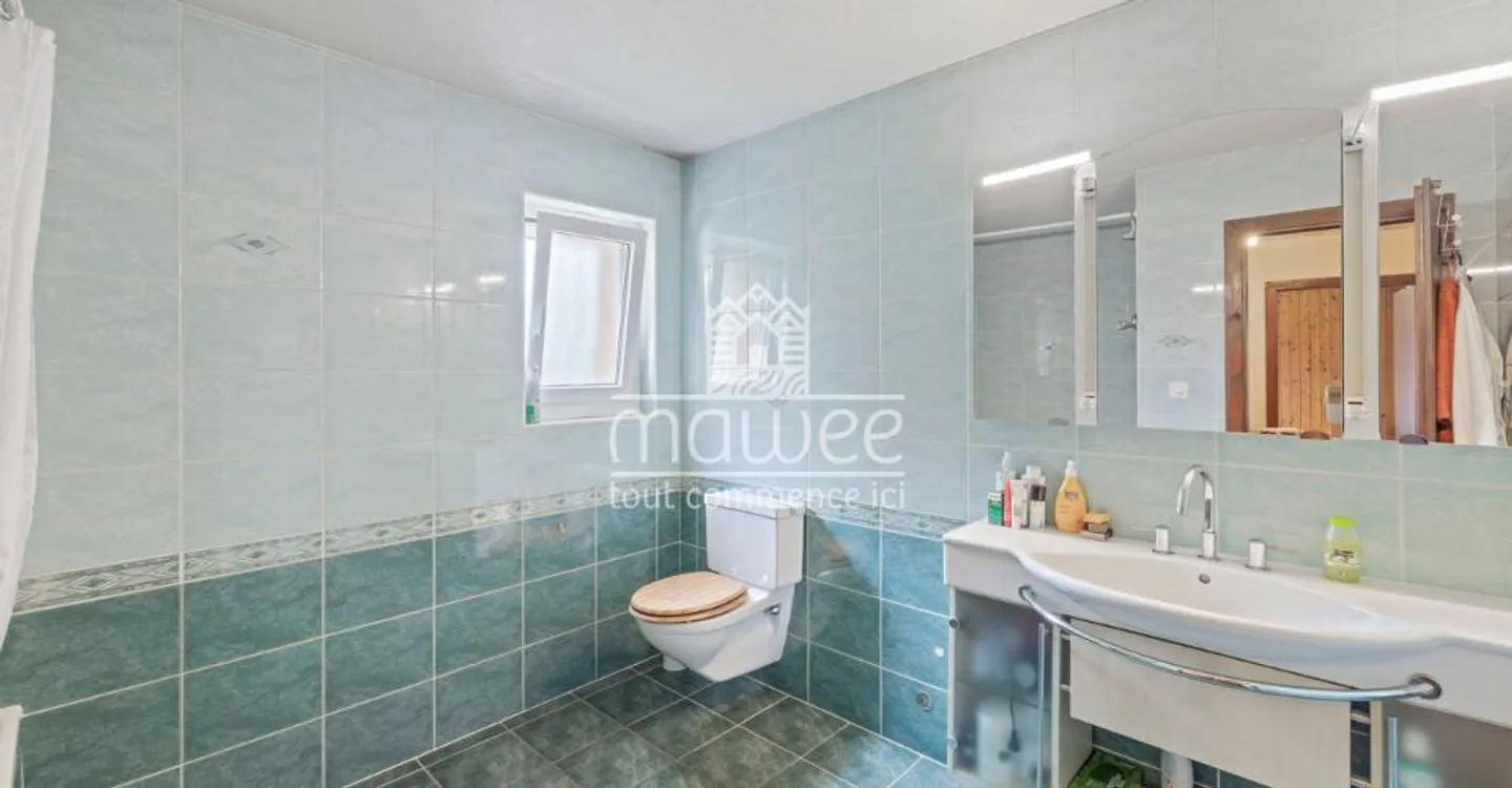 Ruhig, funktional und ohne direkte Nachbarn: wunderschöne Villa zu entdecken! - Foto 11 von 12